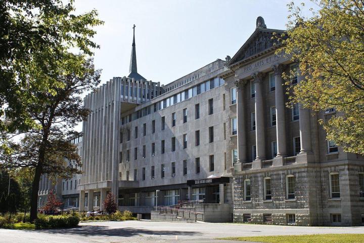Travaux de nettoyage de conduit de sécheuse Sherbrooke